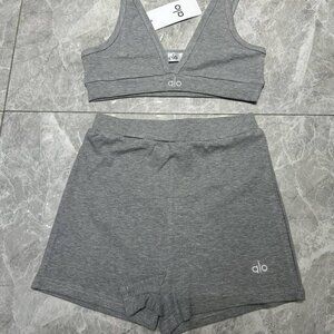 ALO Yoga Airbrush Silk Bra Tank Top, Activewea